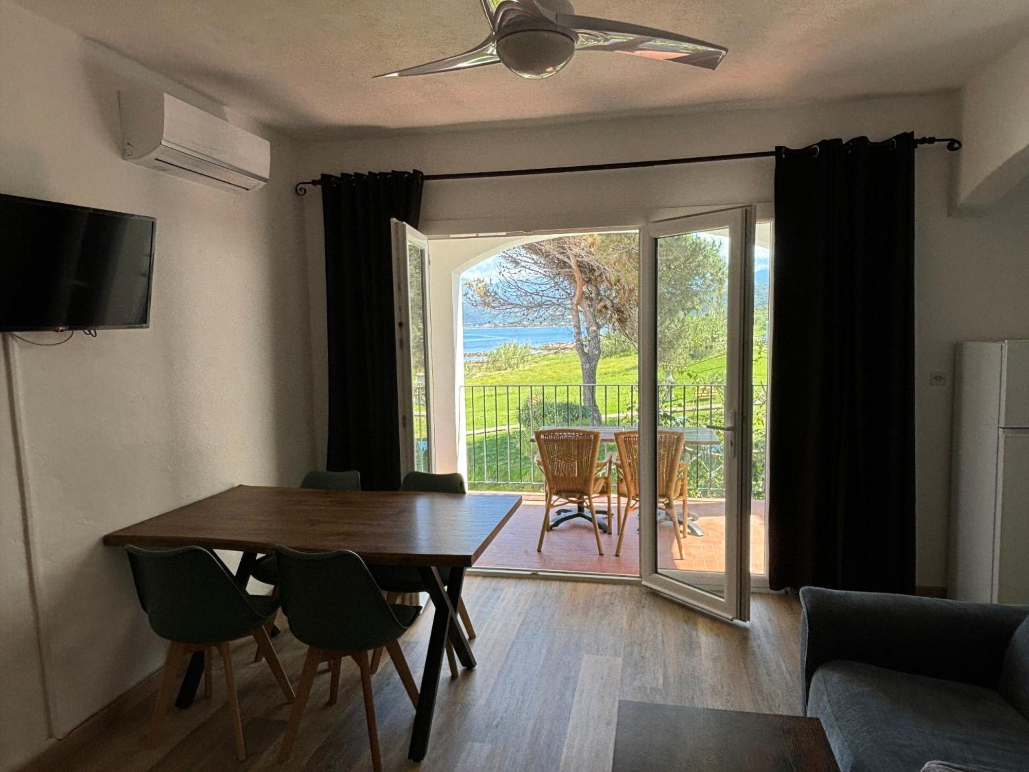 Residence Punta Paliagi Калкатоджио Екстериор снимка